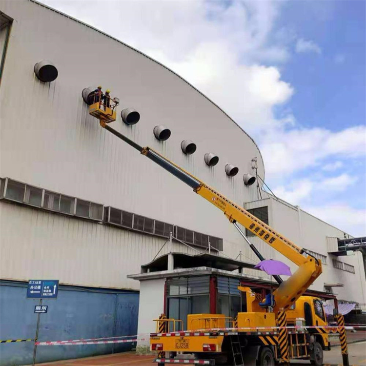 海宁高空作业车出租服务：专业广告牌安装解决方案